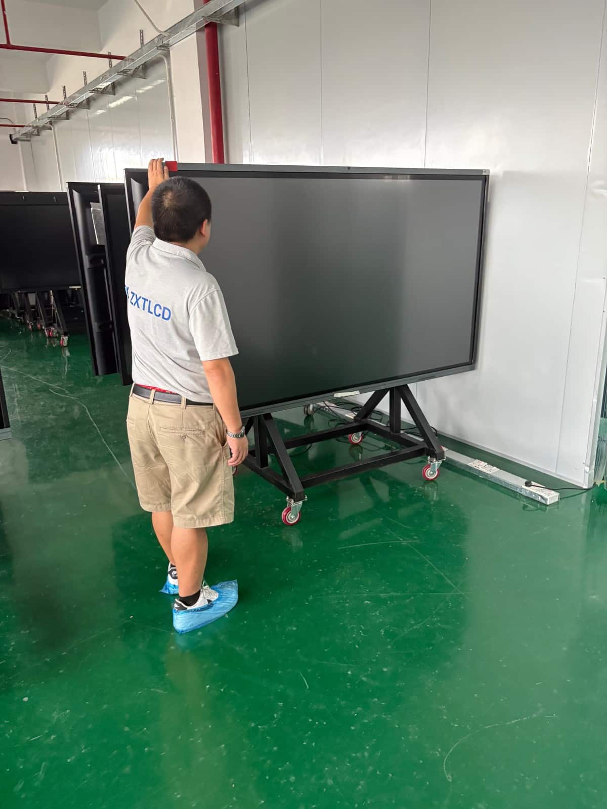 How to Evaluate Conference Equipment Usability: Five Critical Operational Details — Booting, Casting, Annotation, Saving, and Maintenance - Figure 1