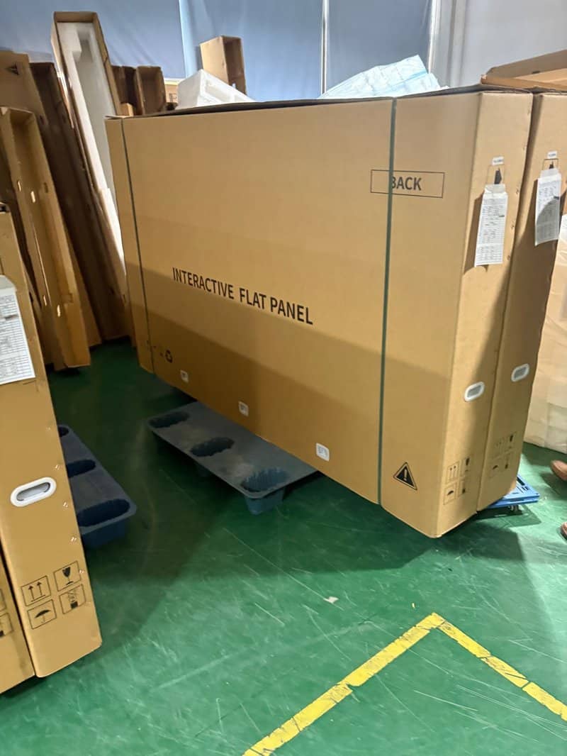 Interactive Flat Panel Screen Cleaning - Interactive Flat Panel Display Terminal