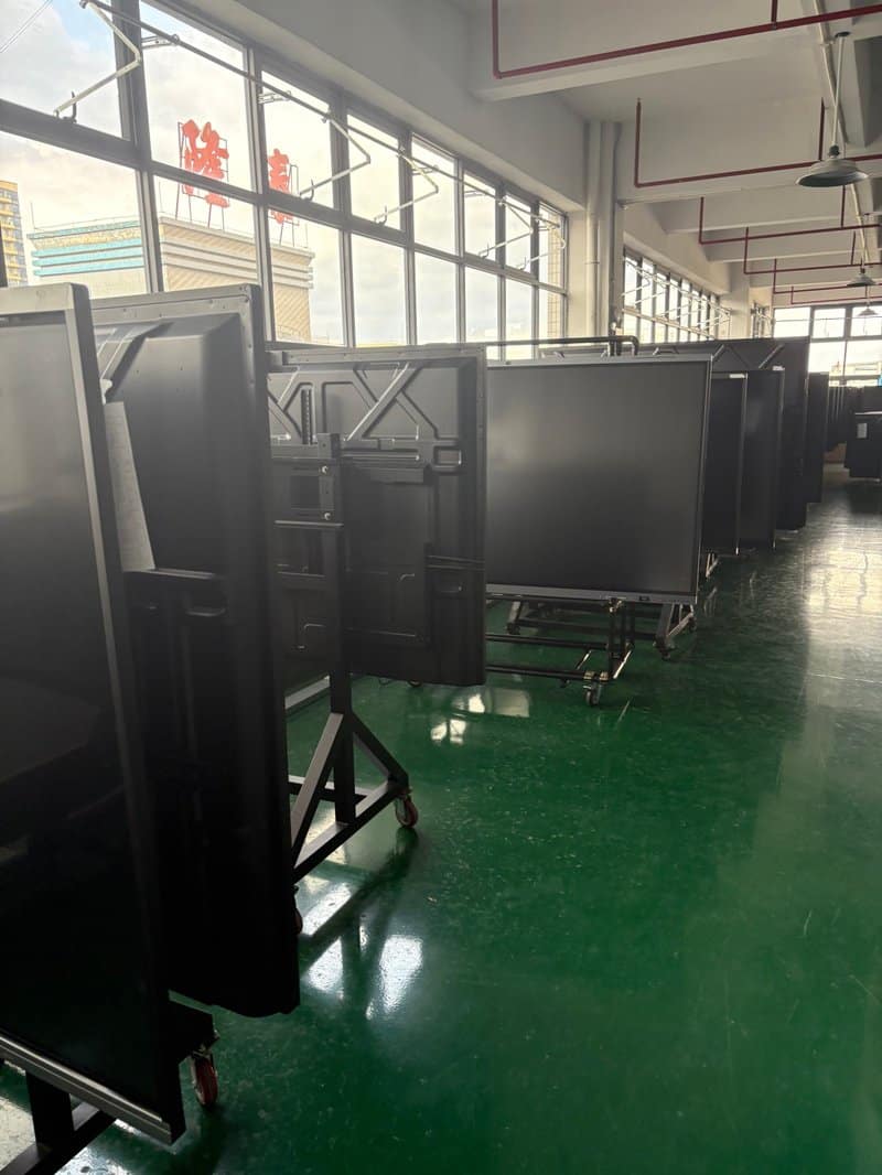 Interactive Flat Panel Screen Cleaning - Interactive Flat Panel Display Terminal
