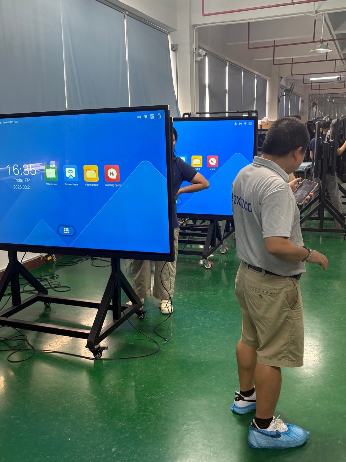 Smart Conference Interactive Flat Panel Wall-Mounting Tutorial: A Three-Step Guide from Wall Positioning to Final Mounting - Figure 1