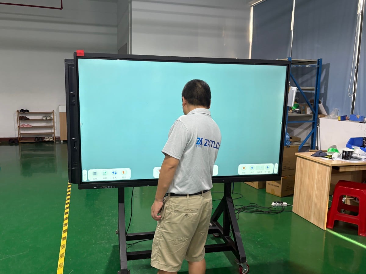 Spending the First Ten Minutes Troubleshooting Equipment Before Meetings? How Many Meeting Room Frustrations Can an All-in-One Display Solve? - Figure 1