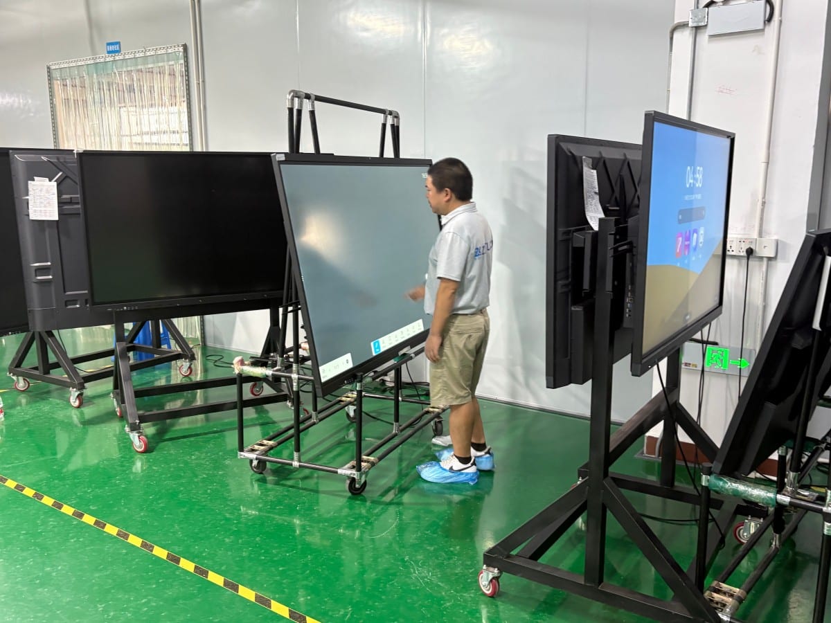 Why Are Conference All-in-One Displays Increasingly Popular? Key Differences Compared with Projectors and Whiteboards - Figure 3